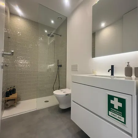 Comfort Avenue * أفيرو